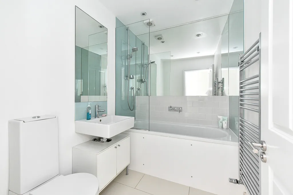 Boyne Terrace Mews, holiday mews in Holland Park, London