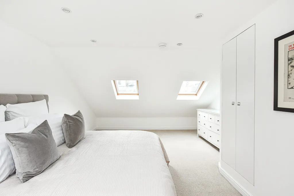 Boyne Terrace Mews, holiday mews in Holland Park, London