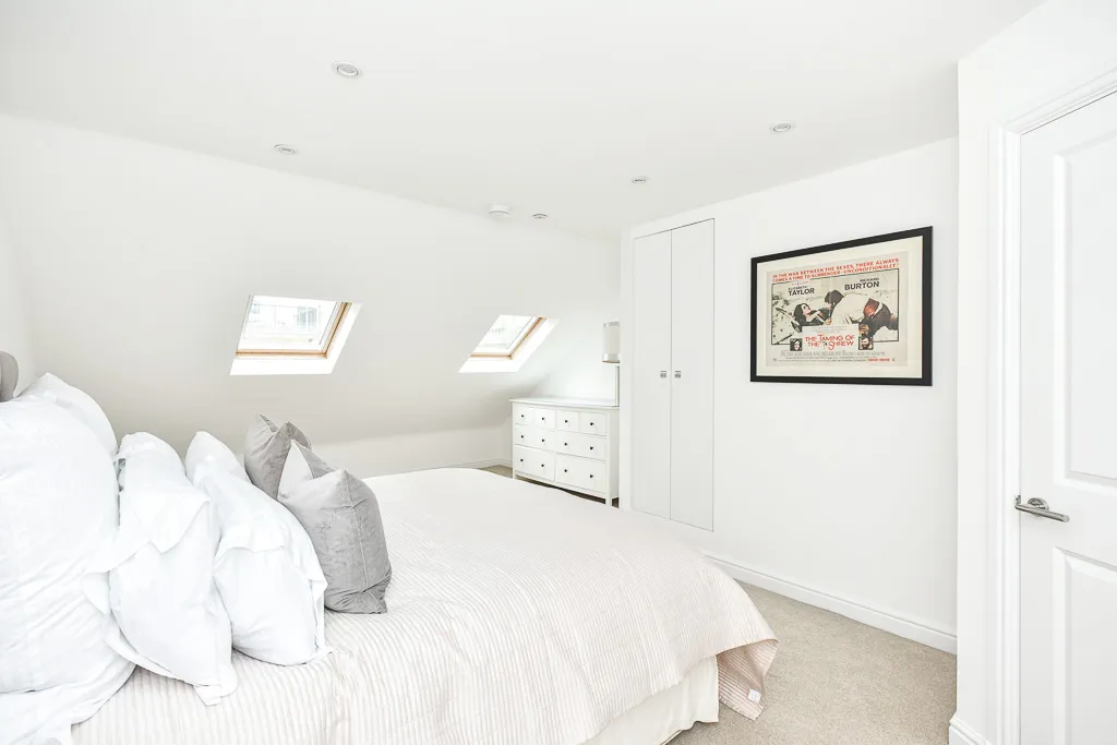 Boyne Terrace Mews, holiday mews in Holland Park, London