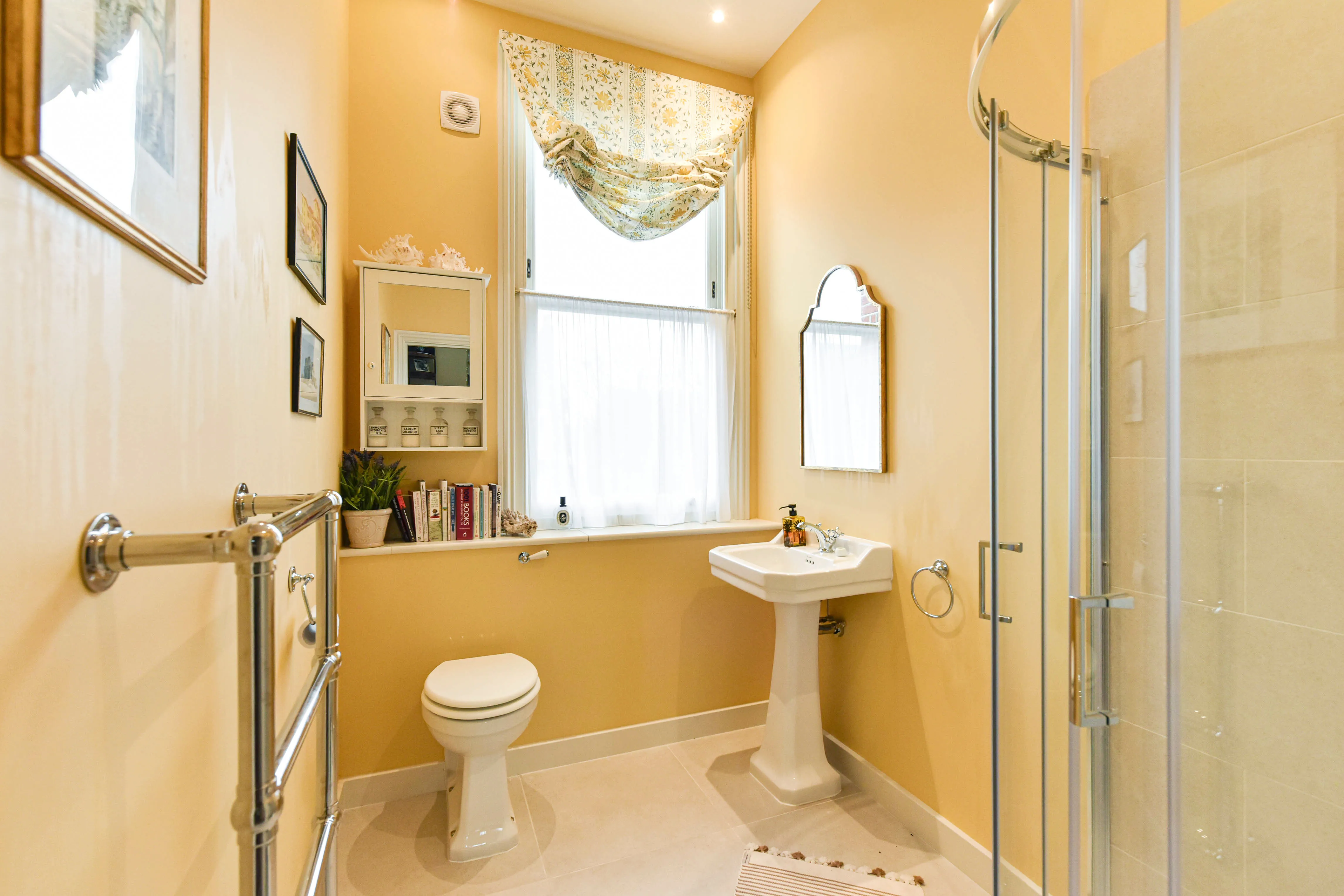 Westover Road, holiday home in Wandsworth, London