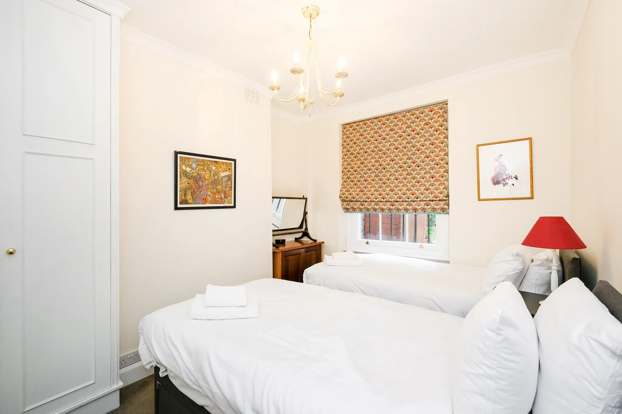Winchester Street, holiday apartment in Pimlico, London