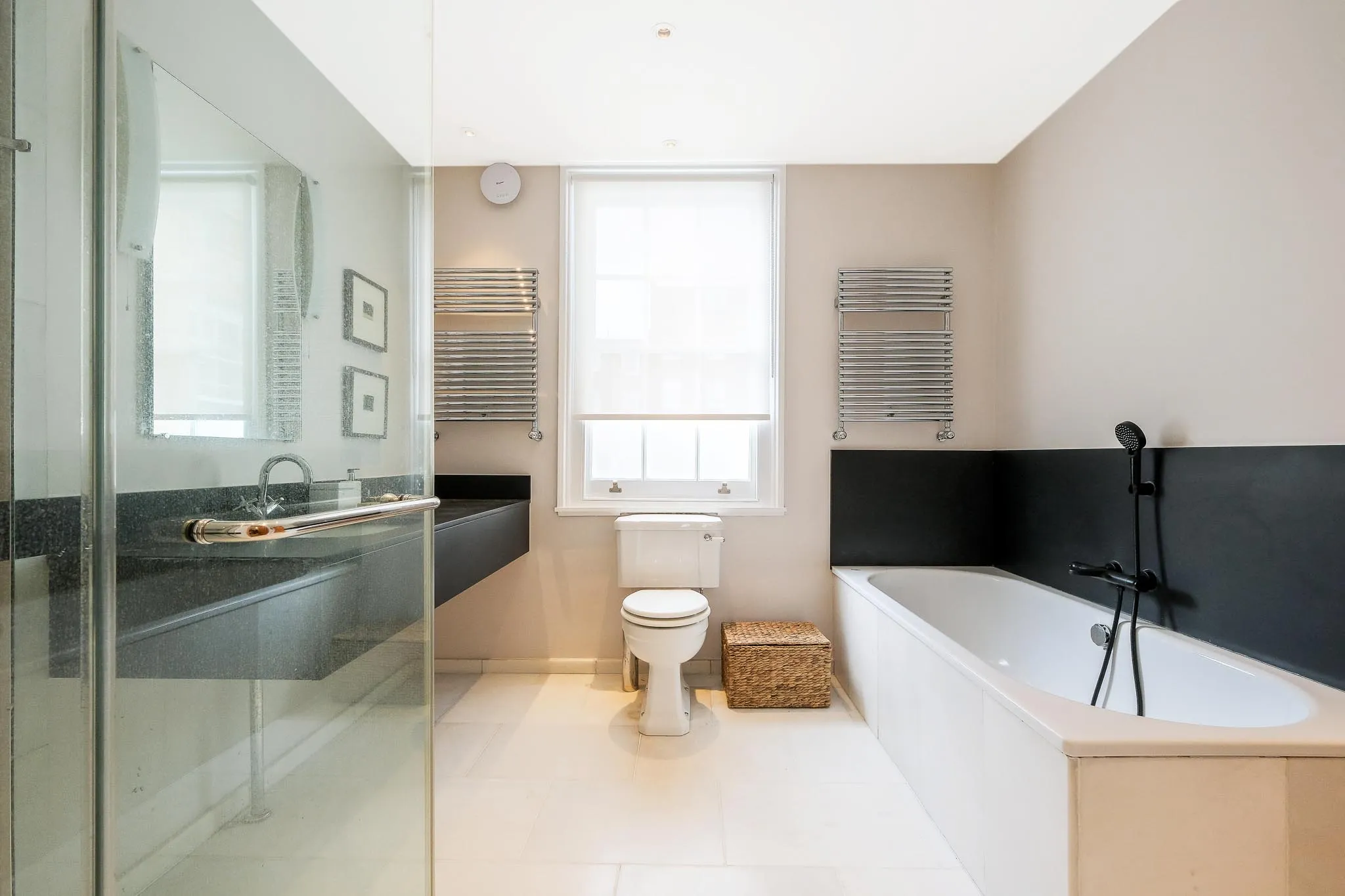 Moscow Road, holiday home in Notting Hill, London