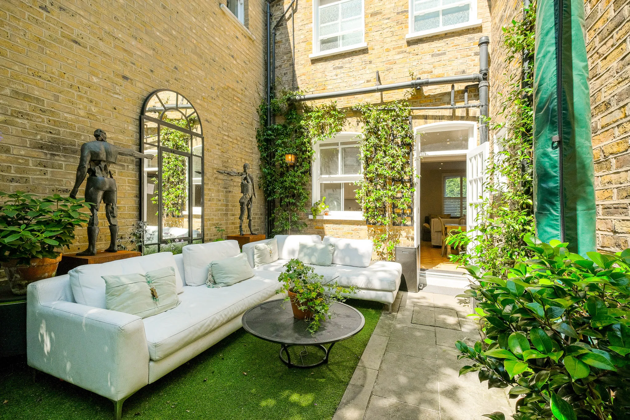 Battersea Church Road, holiday townhouse in Battersea, London