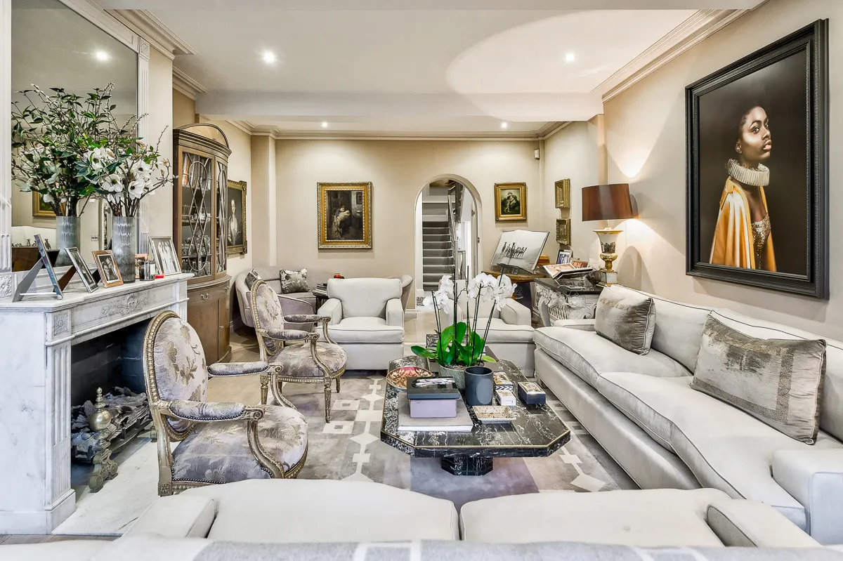 Cheyne Walk, holiday townhouse in Chelsea, London