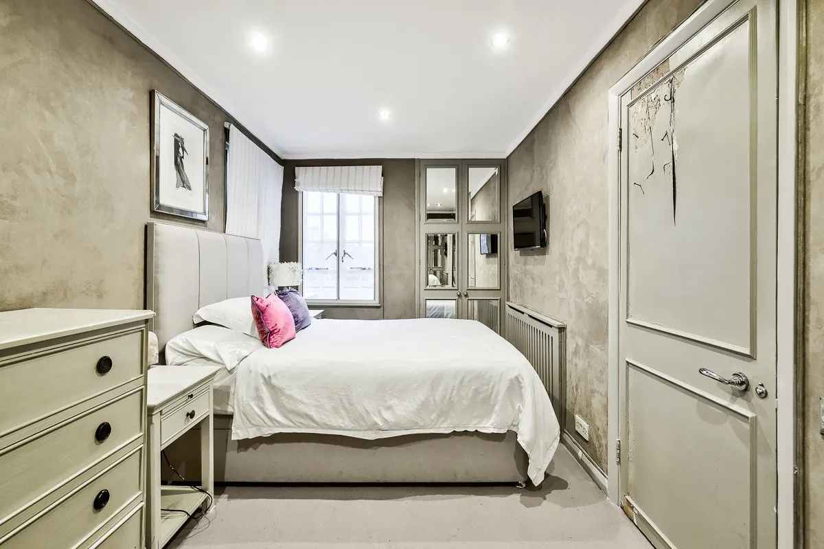 Cheyne Walk, holiday townhouse in Chelsea, London