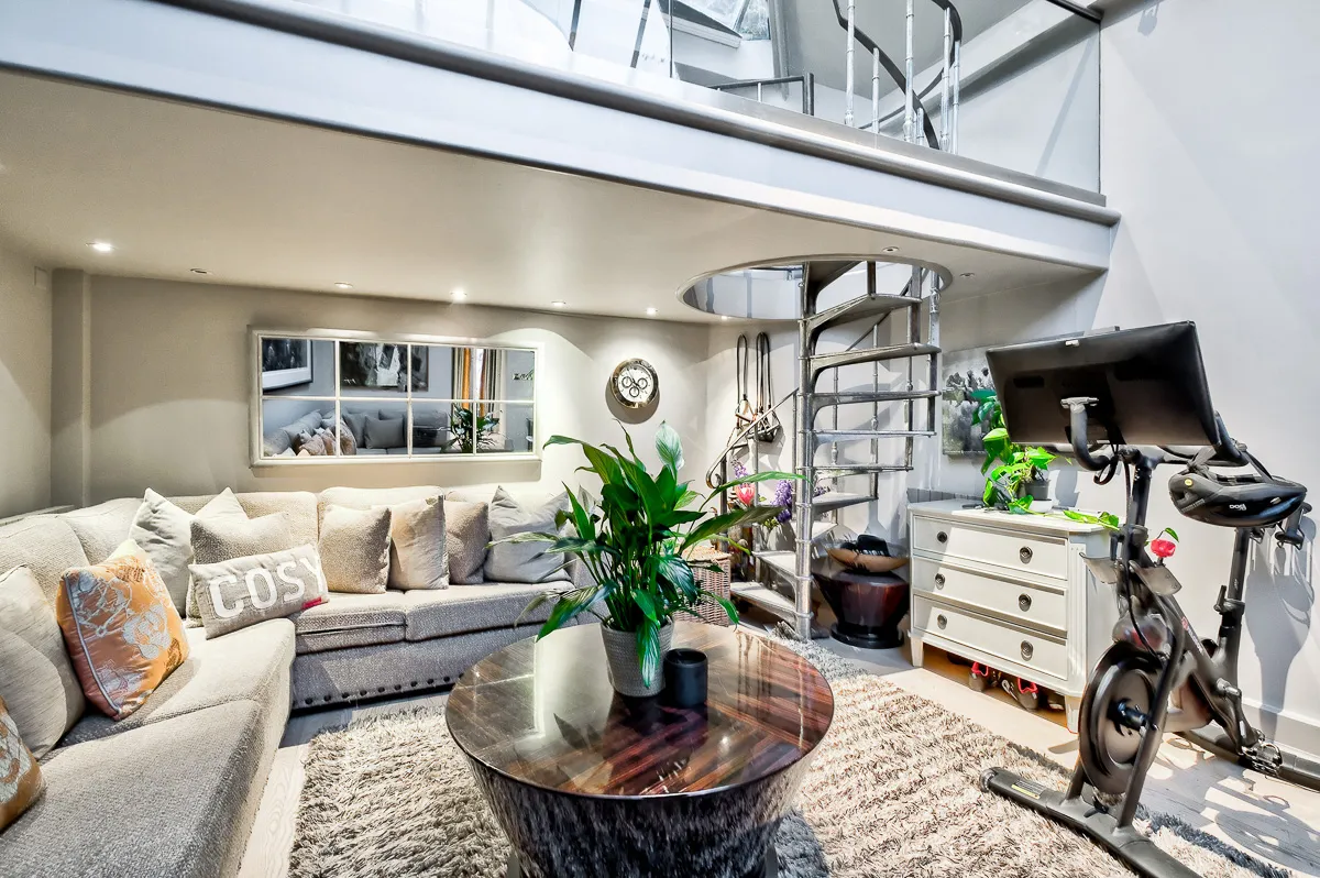 Cheyne Walk, holiday townhouse in Chelsea, London