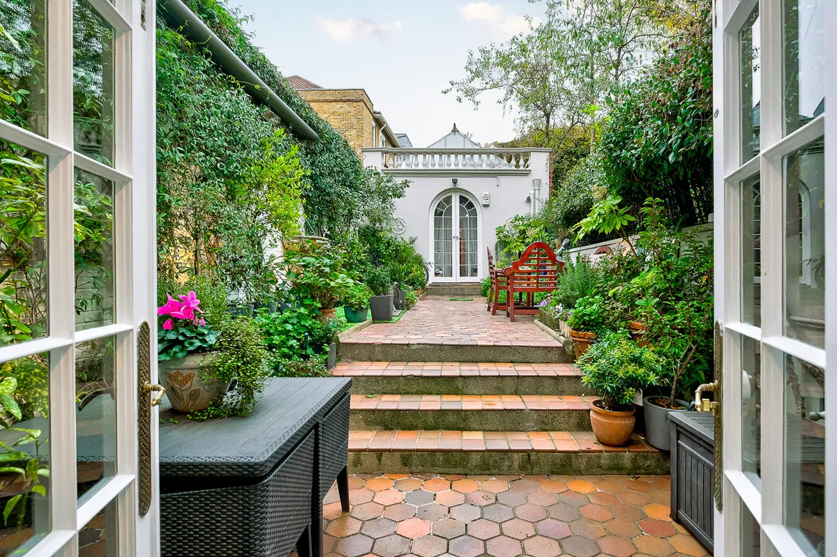 Cheyne Walk, holiday townhouse in Chelsea, London