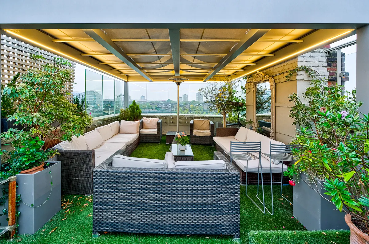 Cheyne Walk, holiday townhouse in Chelsea, London