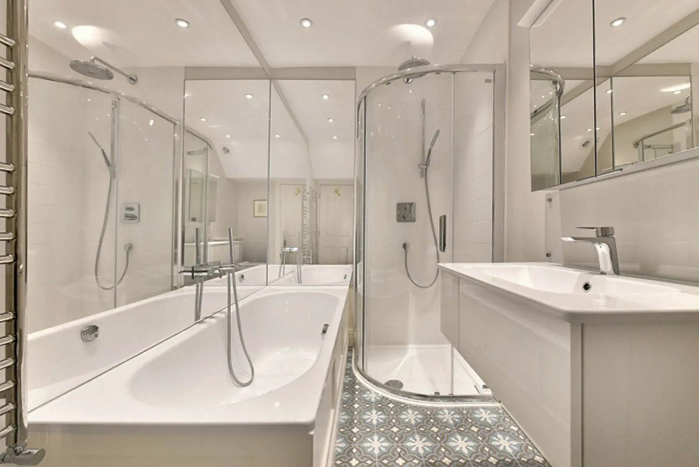 Abingdon Road, holiday home in Kensington, London