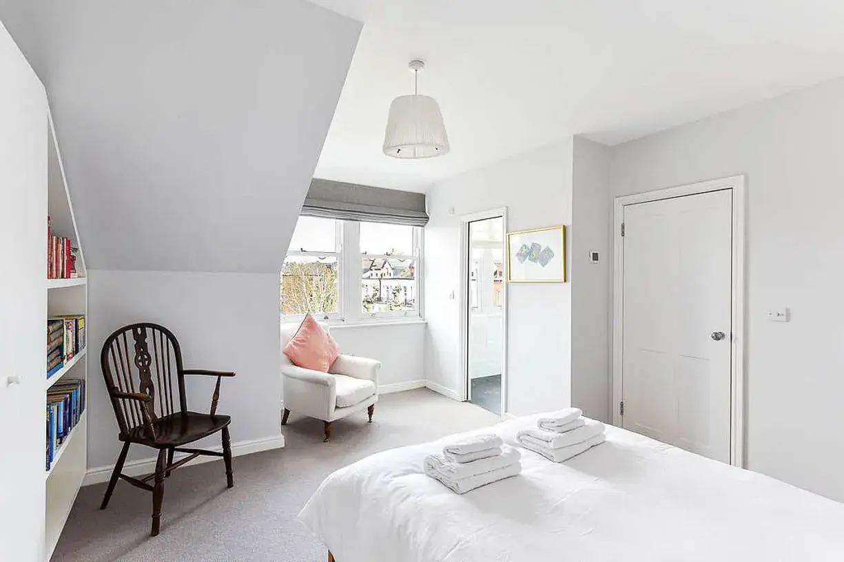 Brondesbury Road, holiday home in Hampstead, London