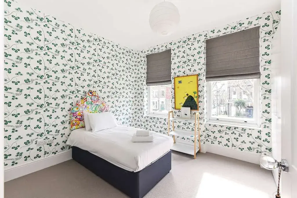 Brondesbury Road, holiday home in Hampstead, London