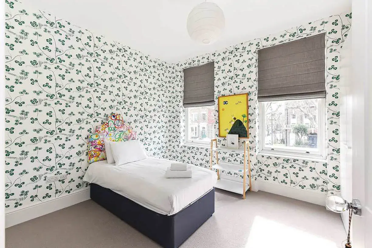 Brondesbury Road, holiday home in Hampstead, London