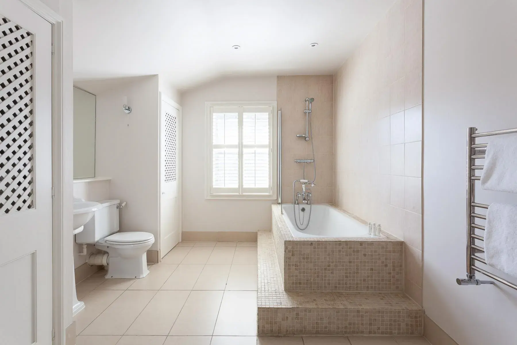 Afghan Road, holiday home in Battersea, London