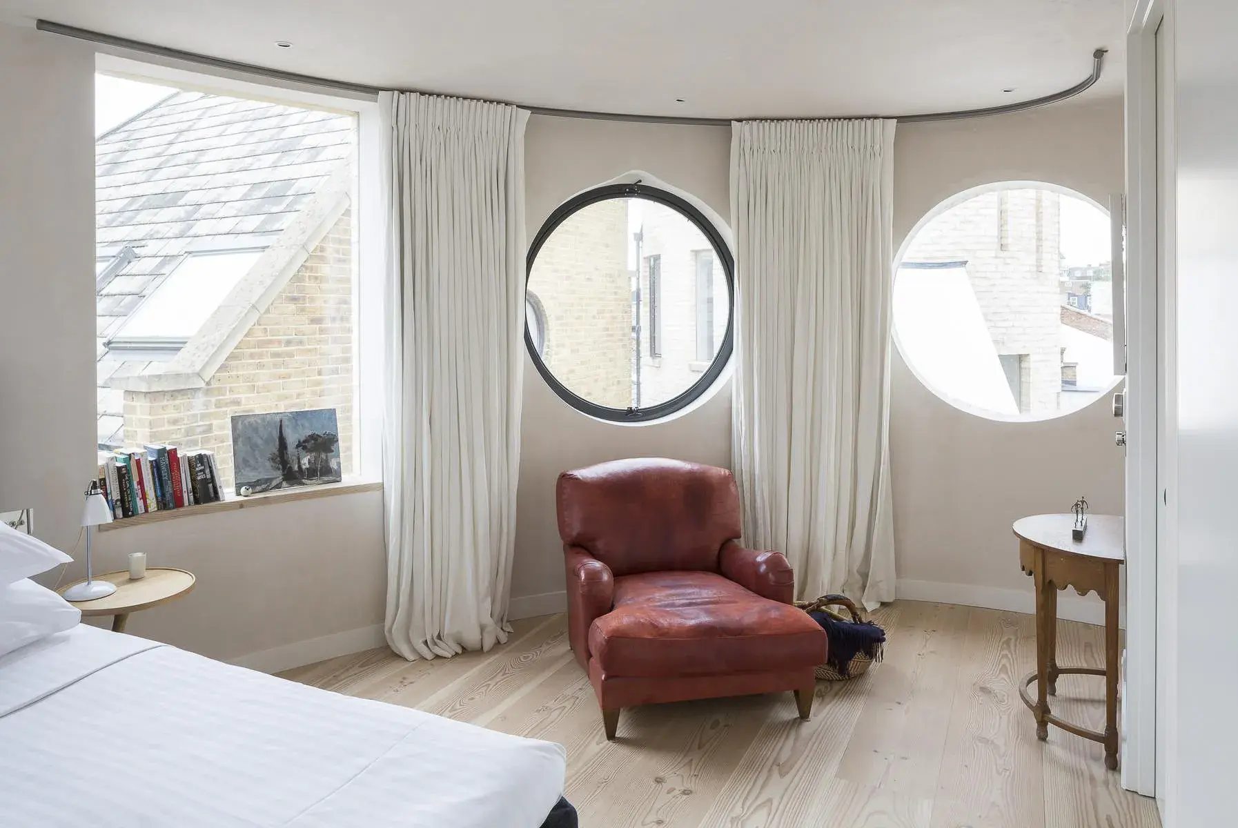 Blythe Road, holiday home in Kensington, London