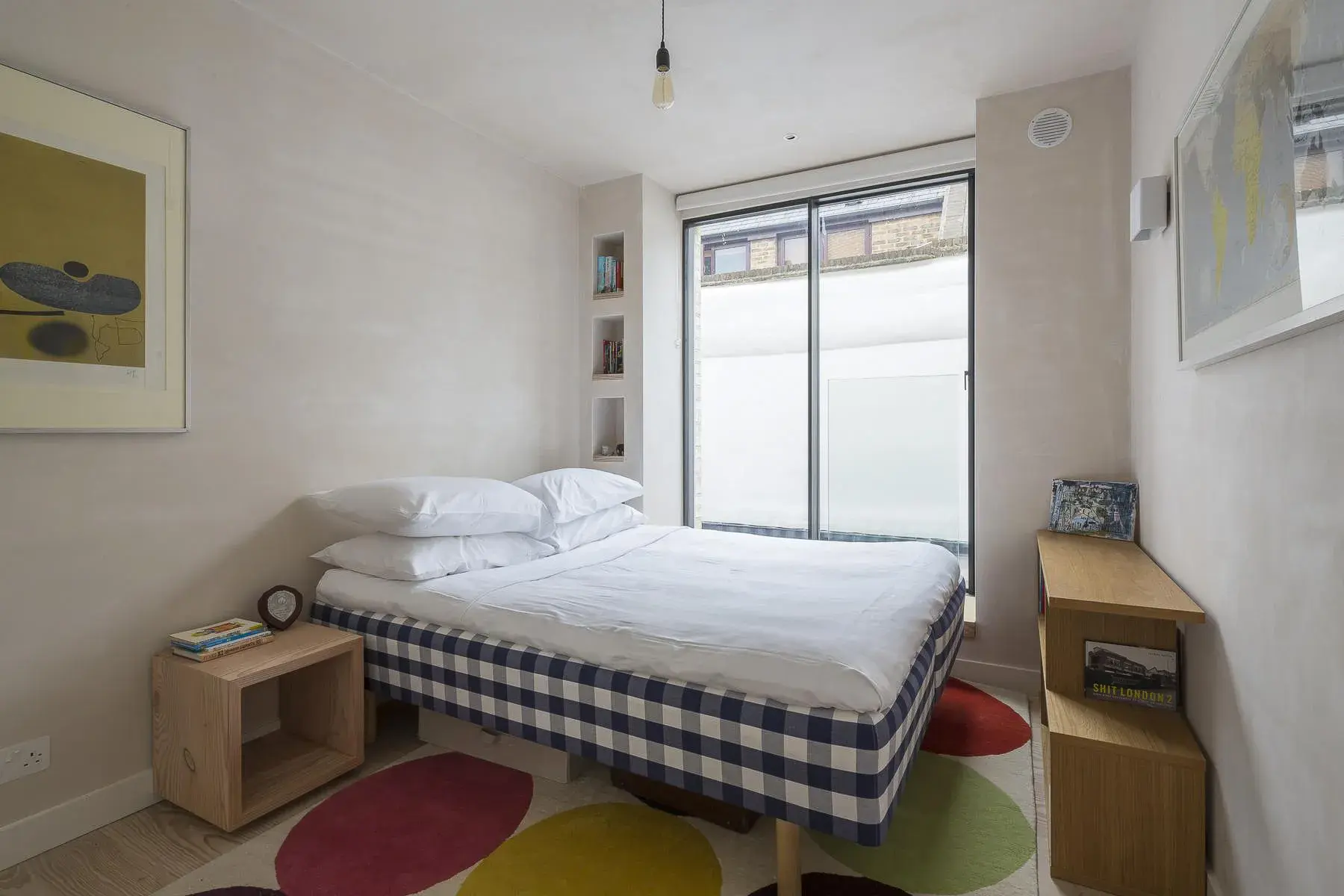 Blythe Road, holiday home in Kensington, London