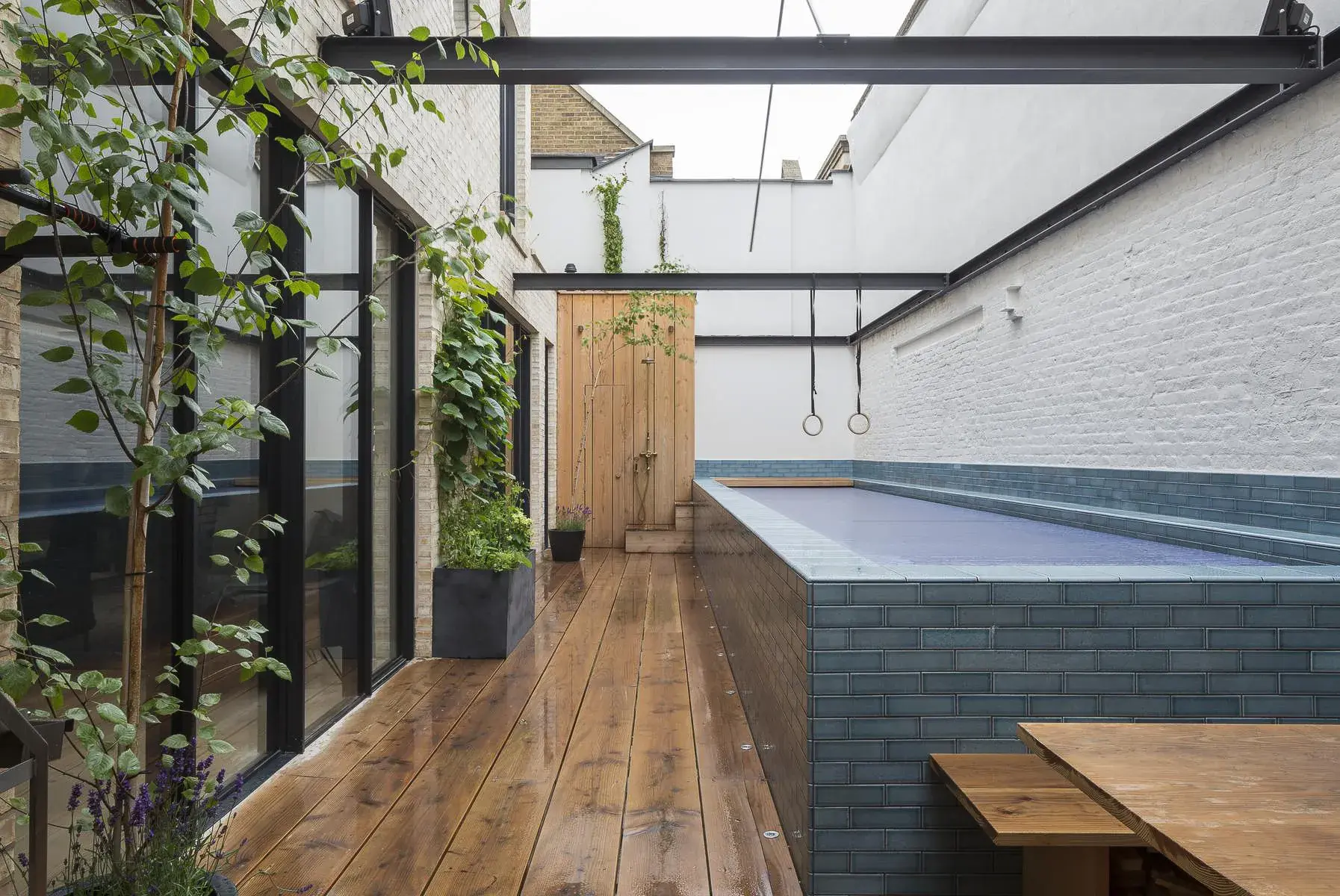 Blythe Road, holiday home in Kensington, London