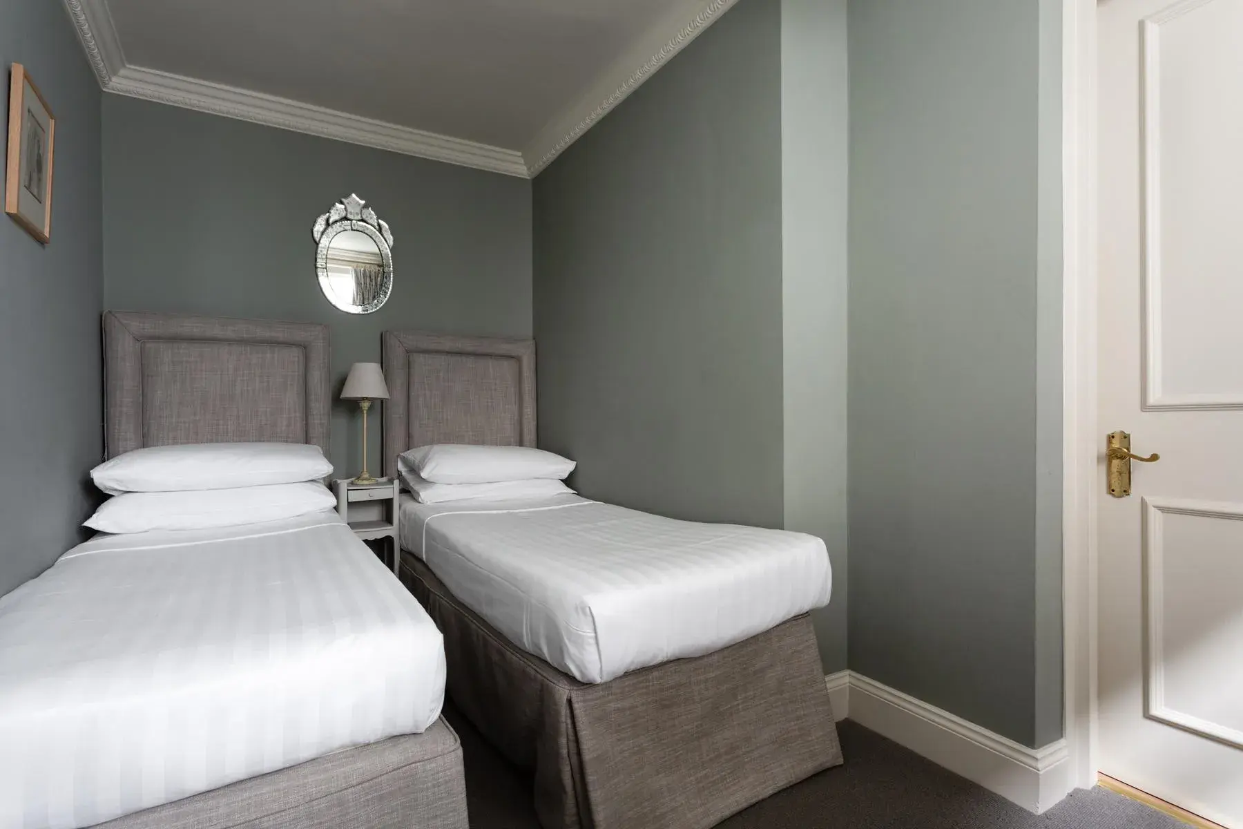 Claverton street, holiday home in Pimlico, London