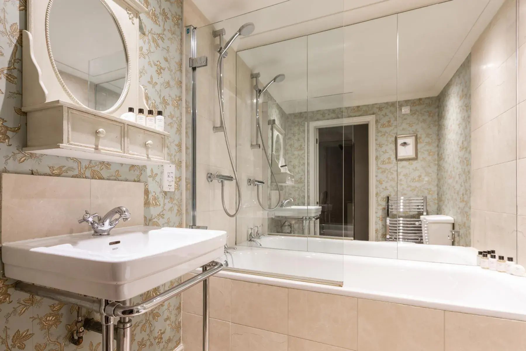 Claverton street, holiday home in Pimlico, London