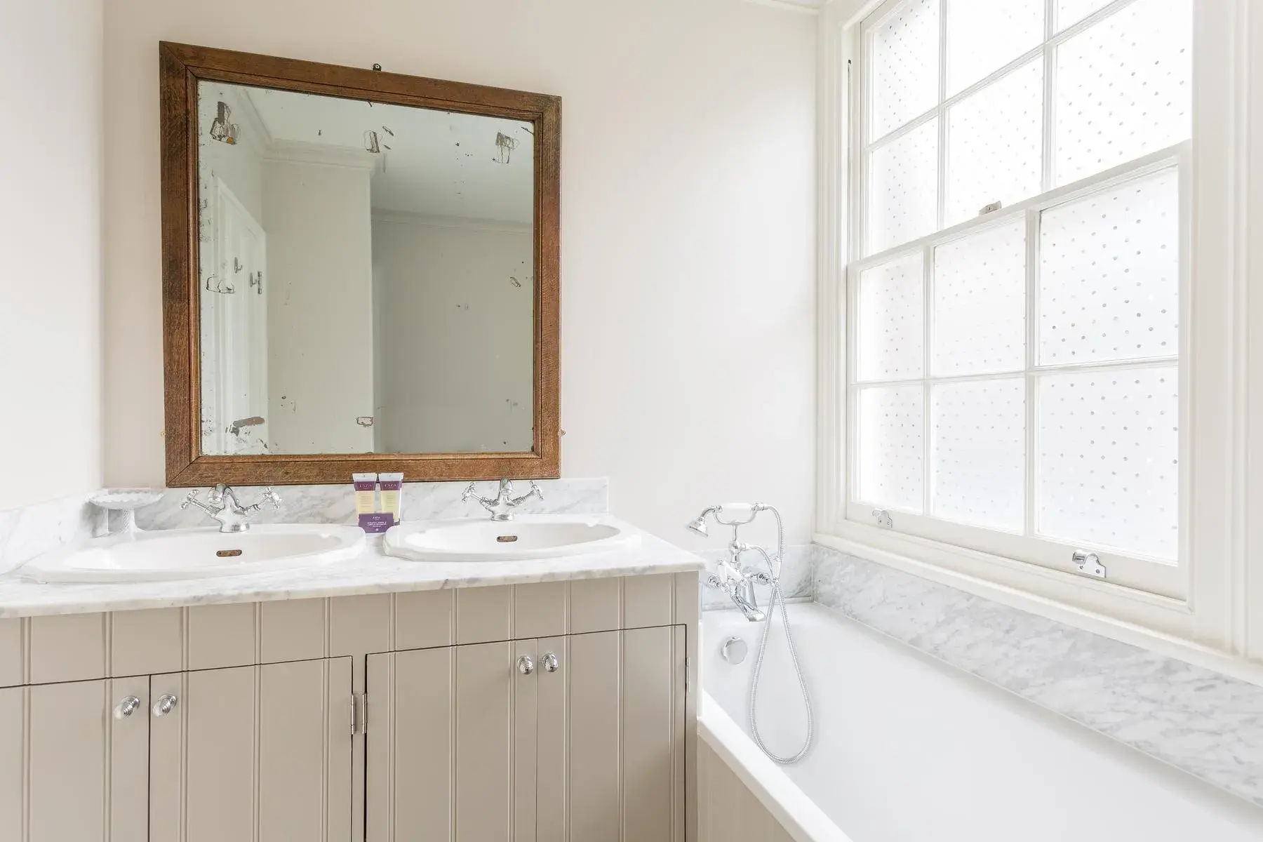 Kinnerton Street, holiday home in Belgravia, London