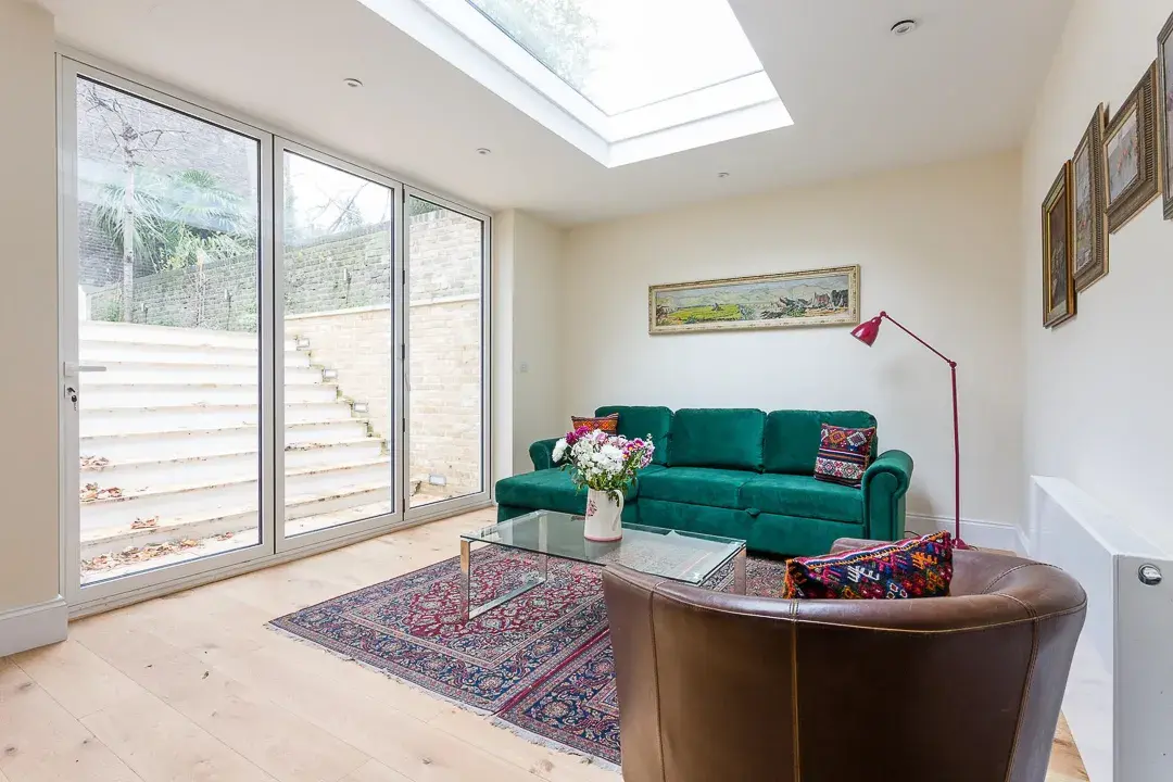 Marloes Road, holiday home in Kensington, London