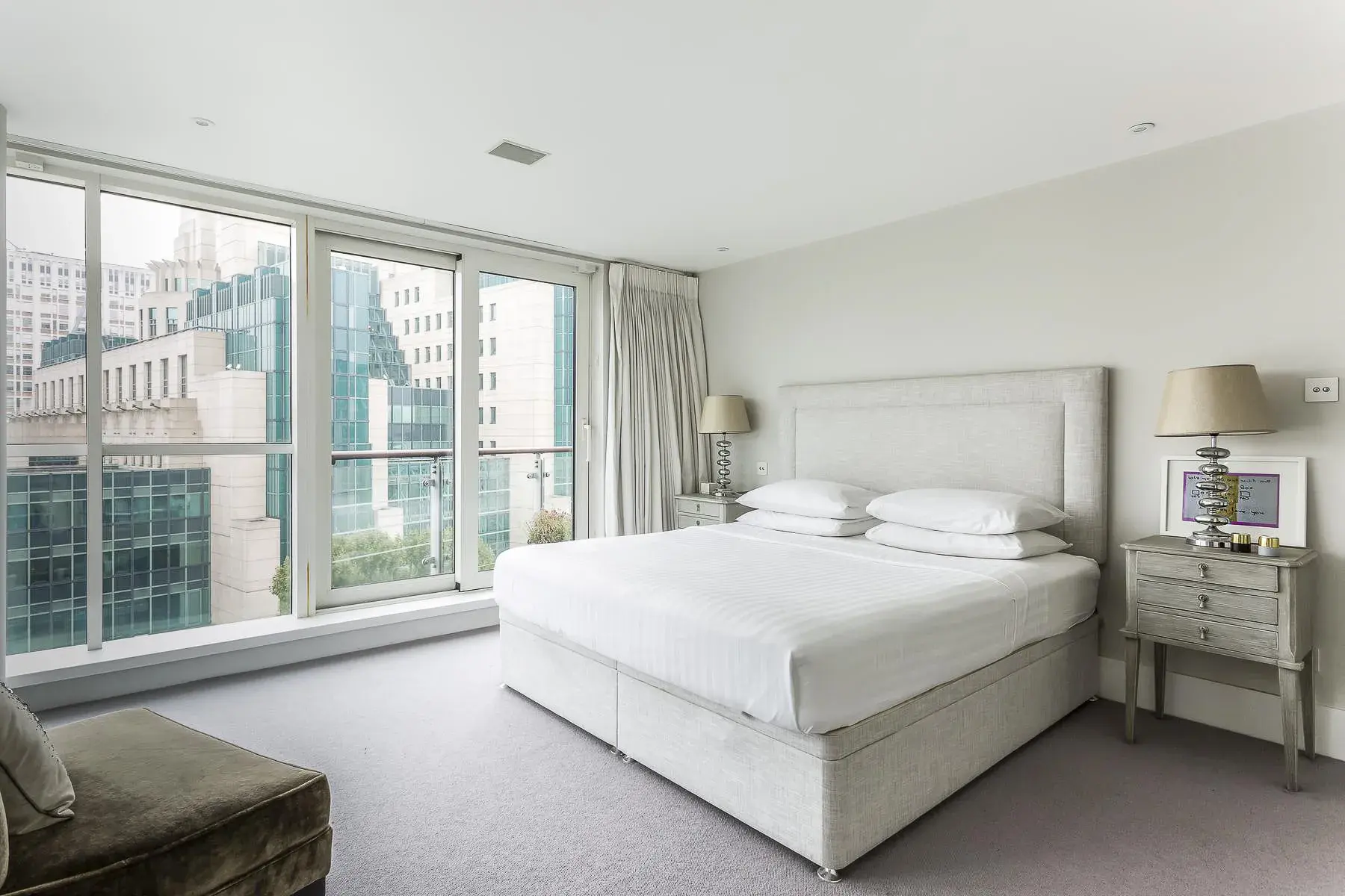 St George's Wharf , holiday home in Lambeth, London