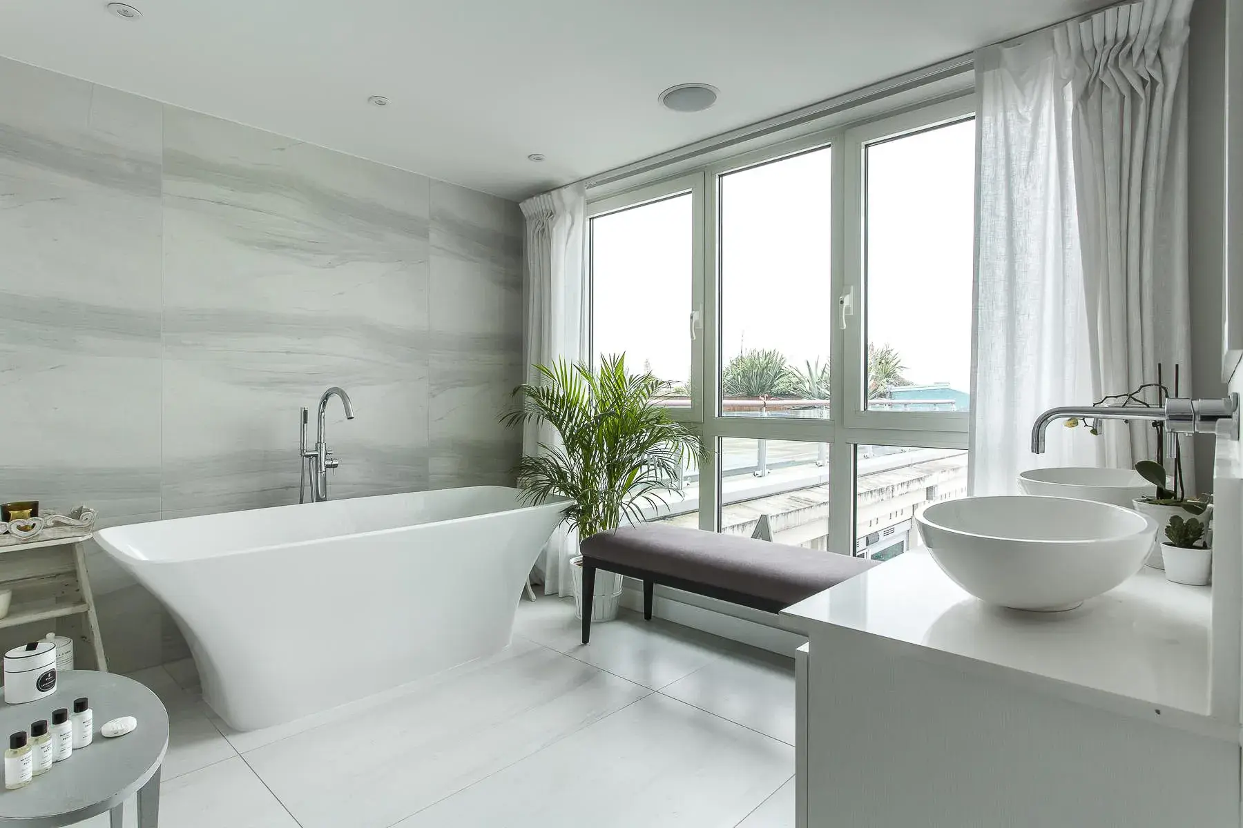 St George's Wharf , holiday home in Lambeth, London