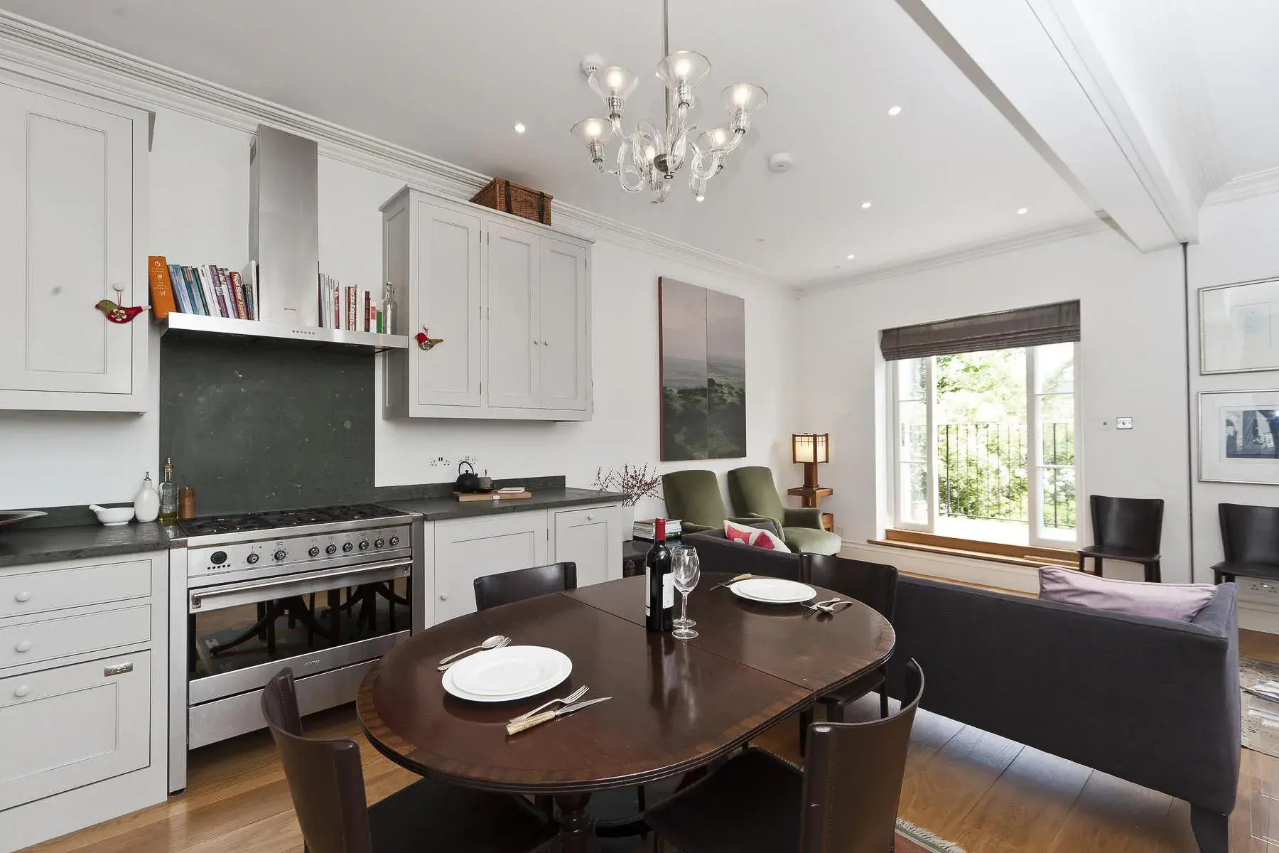 St Anns Road, holiday home in Holland Park, London
