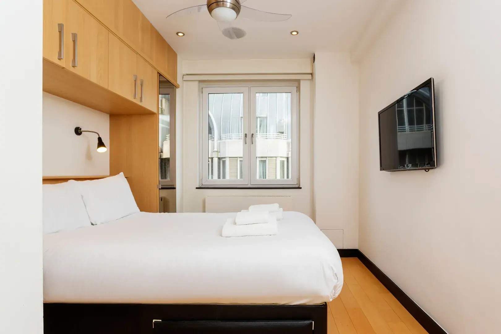 Bayswater Road, holiday home in Bayswater, London