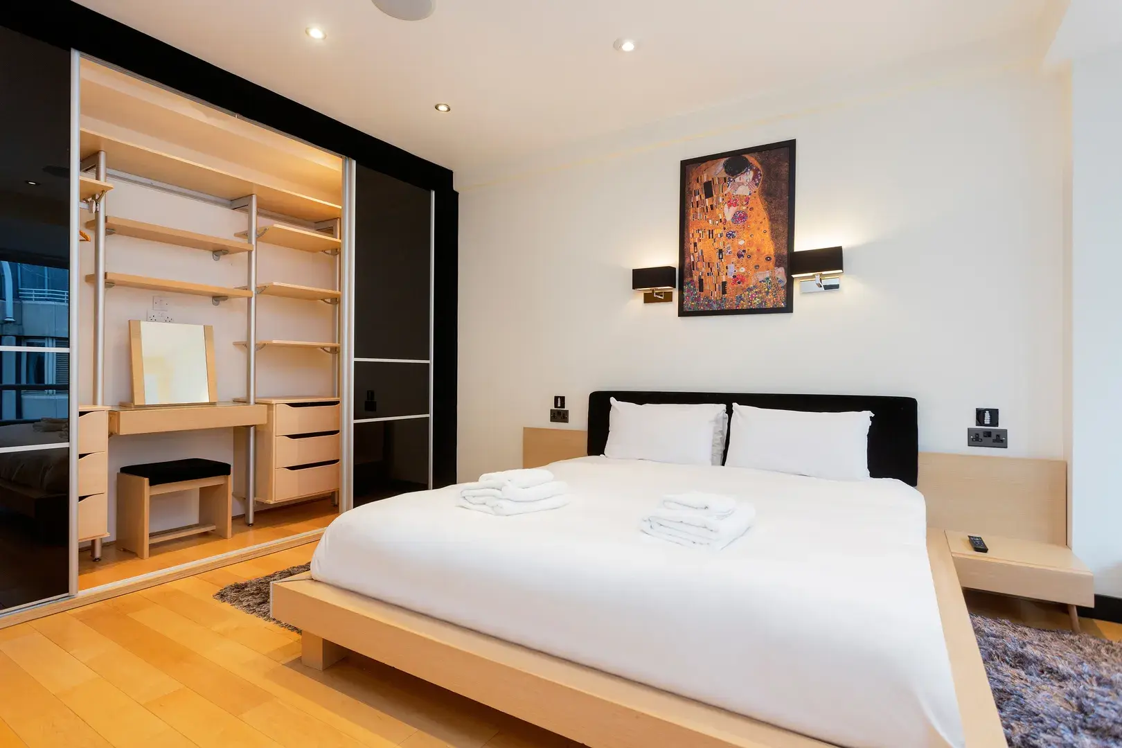 Bayswater Road, holiday home in Bayswater, London