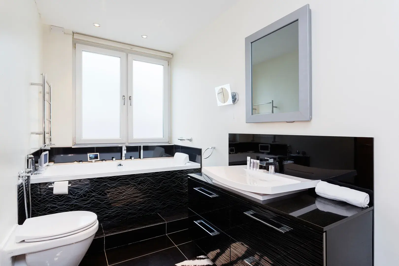 Bayswater Road, holiday home in Bayswater, London