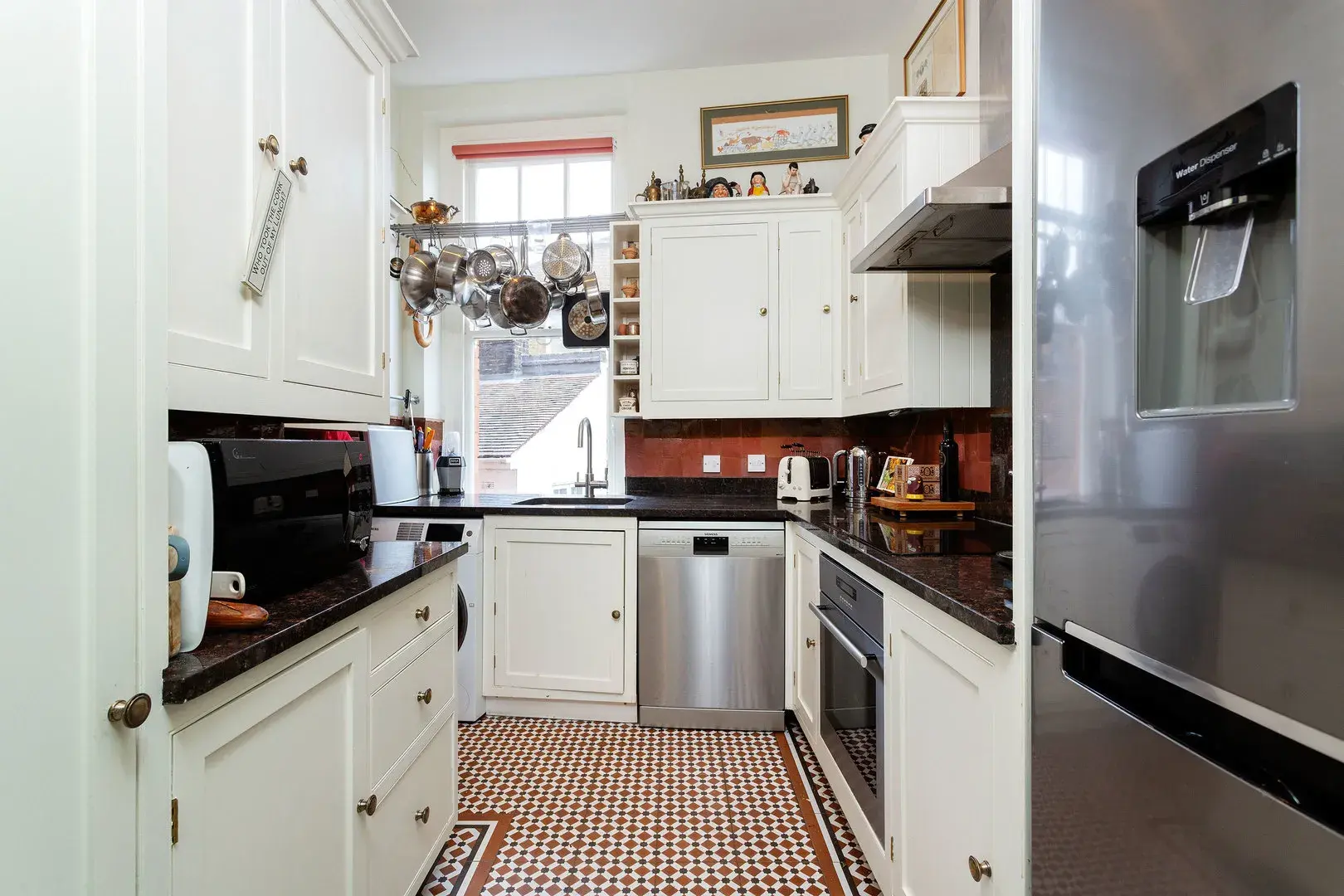 Fitzjames Avenue, holiday home in Kensington, London