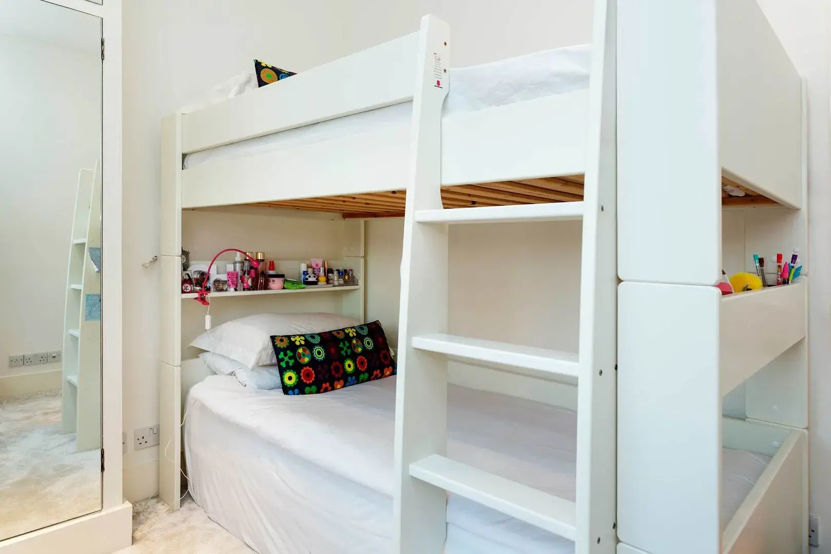 Oakley Street, holiday home in Chelsea, London