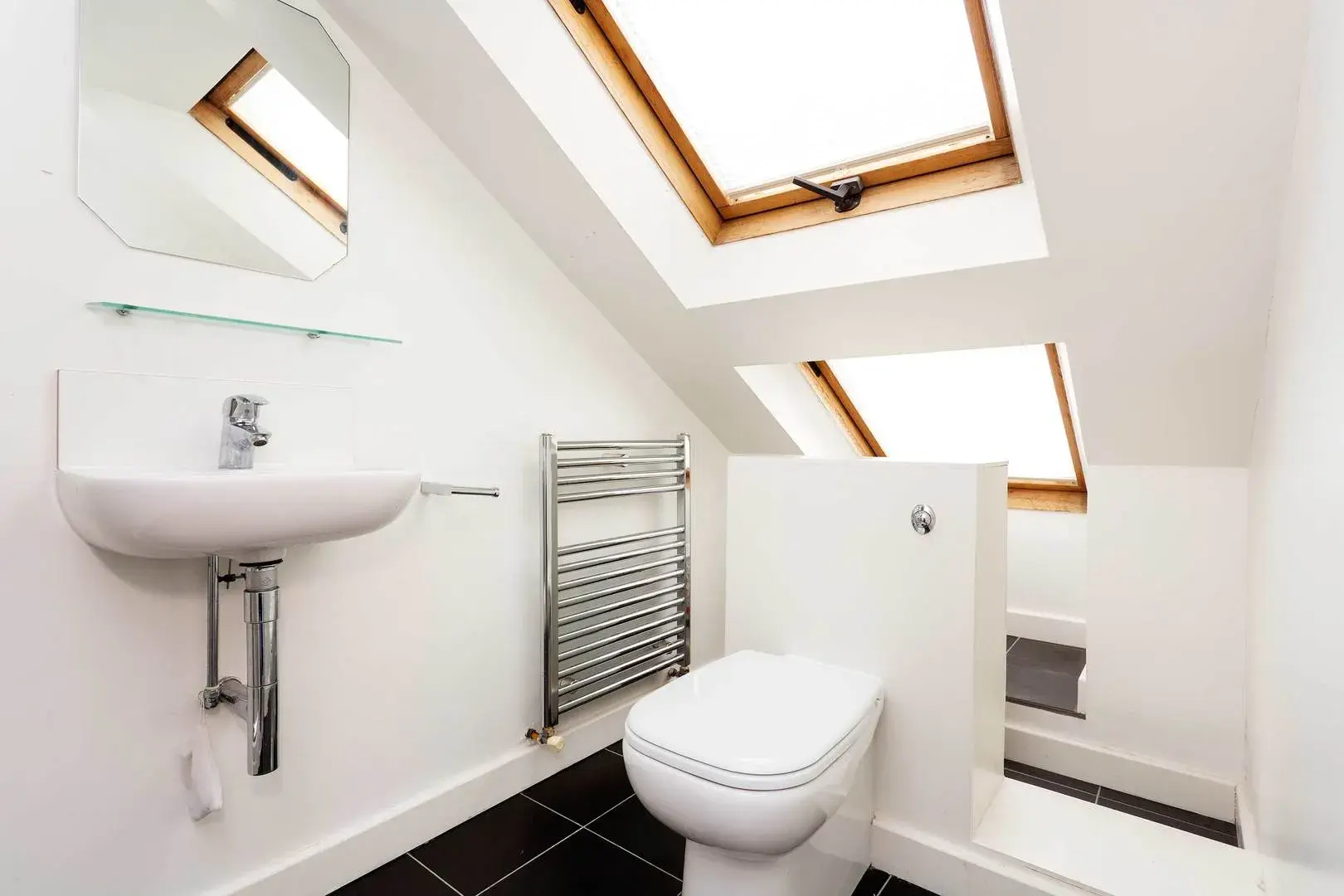 Leathwaite Road, holiday home in Clapham, London