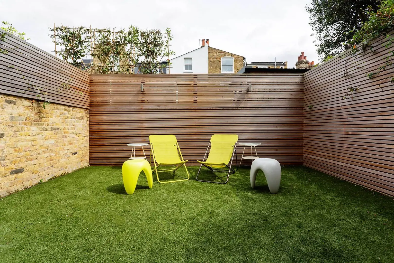 Leathwaite Road, holiday home in Clapham, London