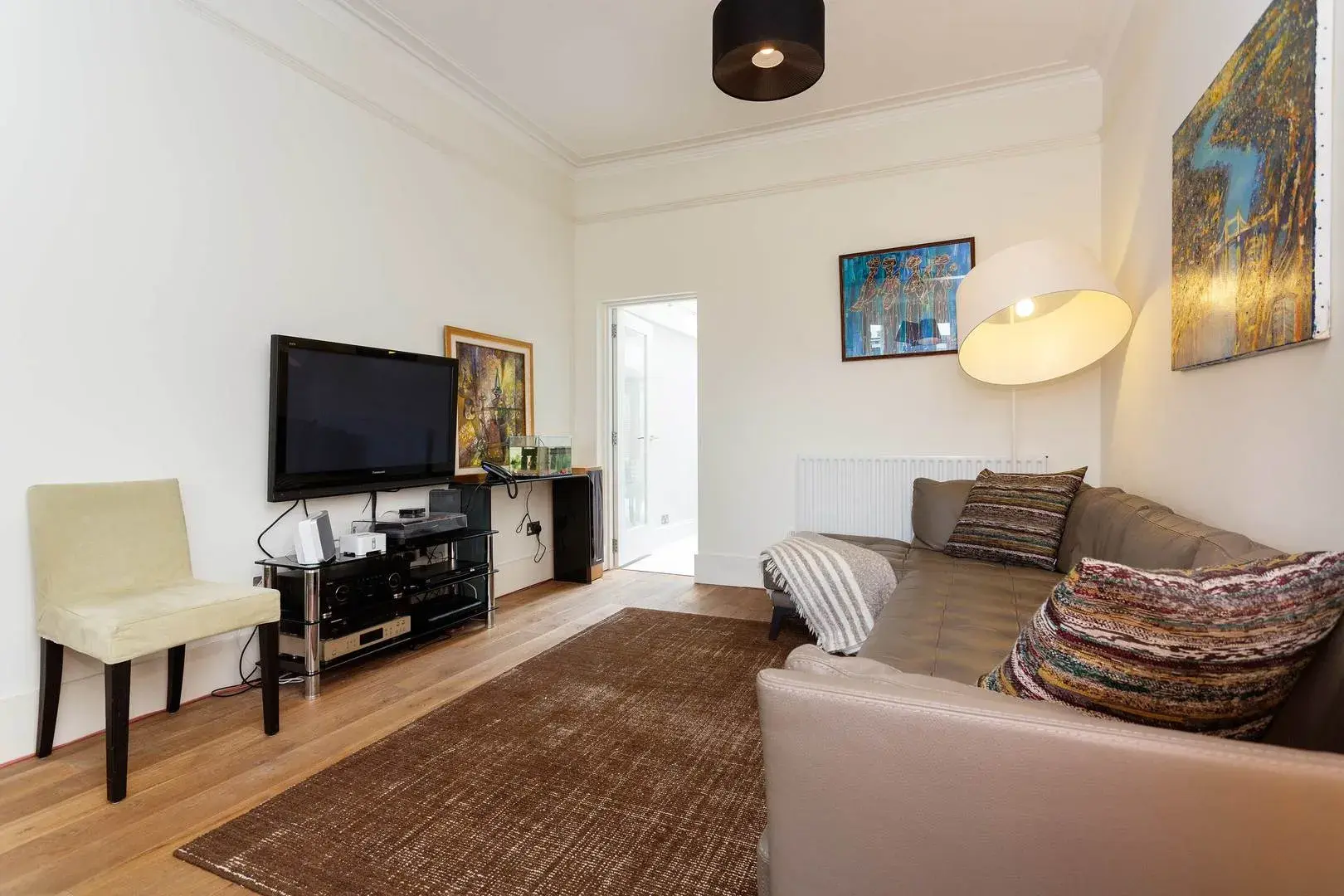 Leathwaite Road, holiday home in Clapham, London