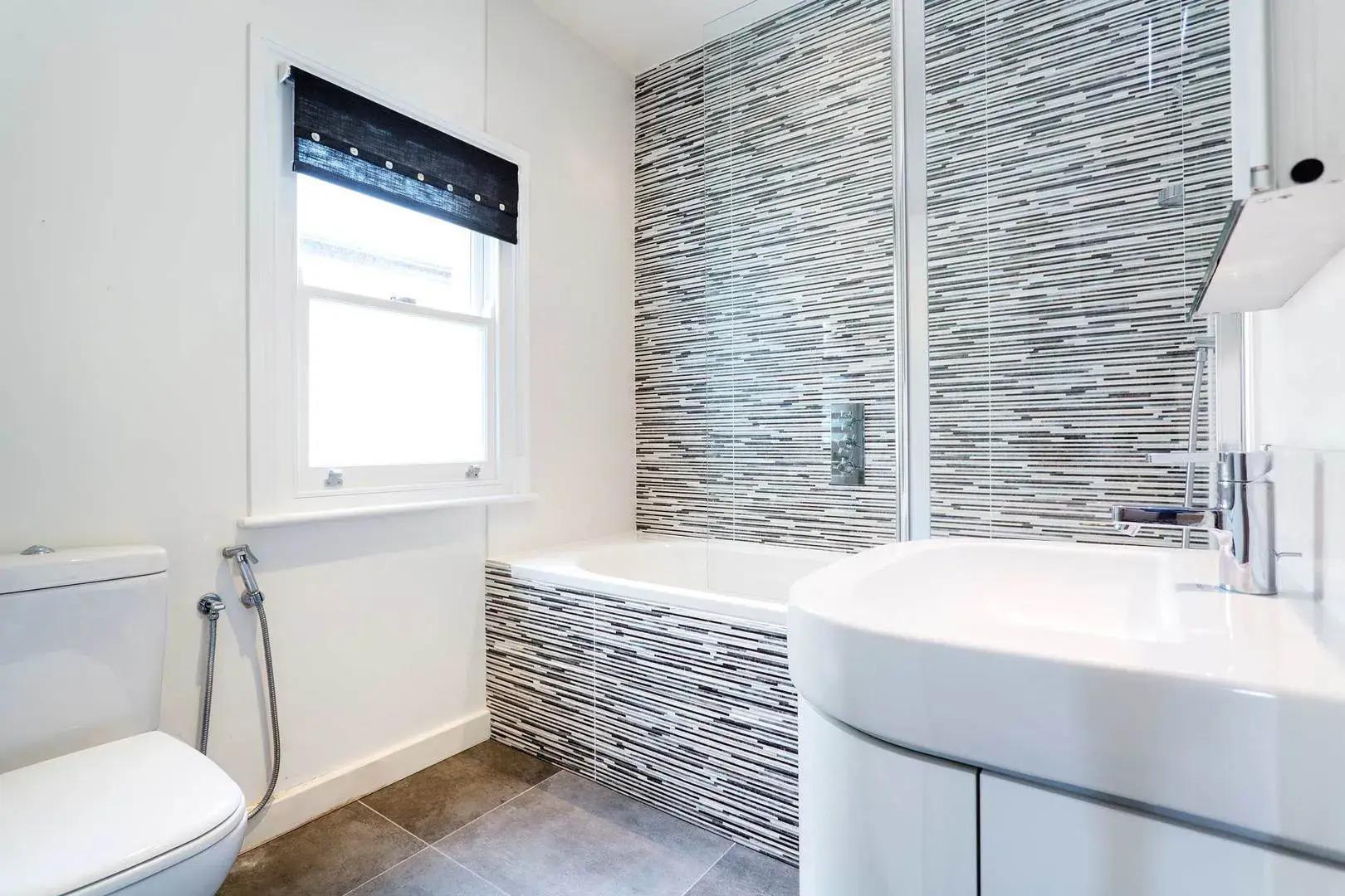 Leathwaite Road, holiday home in Clapham, London