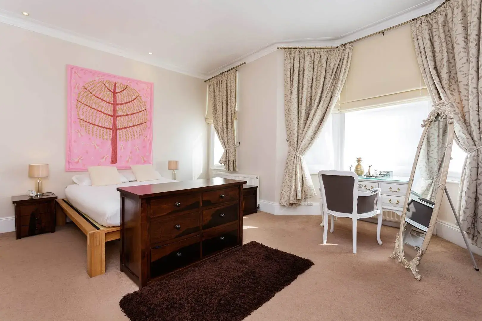 Holmdale Road, holiday home in London