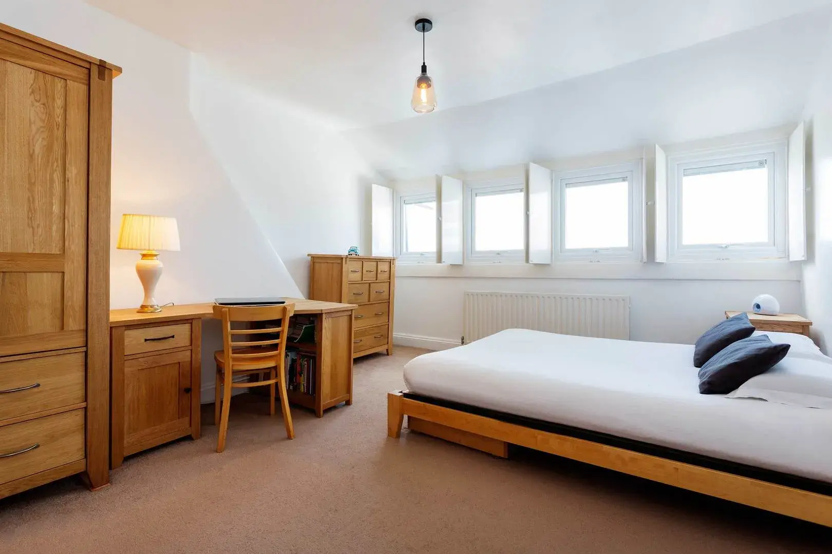 Holmdale Road, holiday home in London