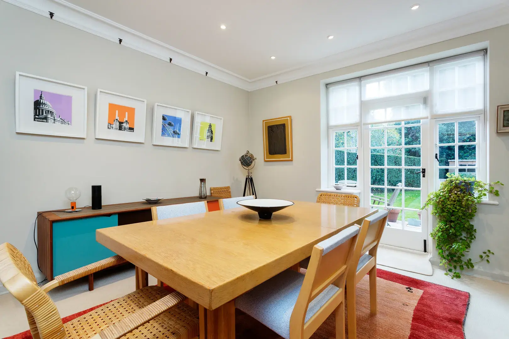 Corringham Road, holiday home in Hampstead, London