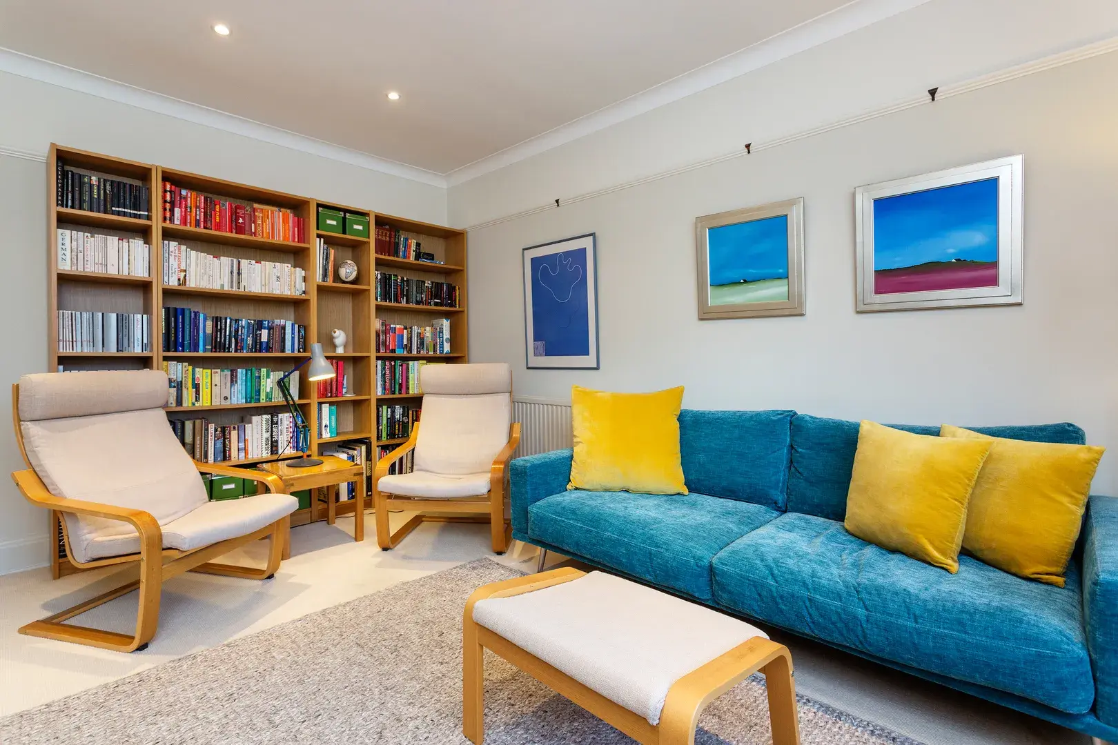 Corringham Road, holiday home in Hampstead, London