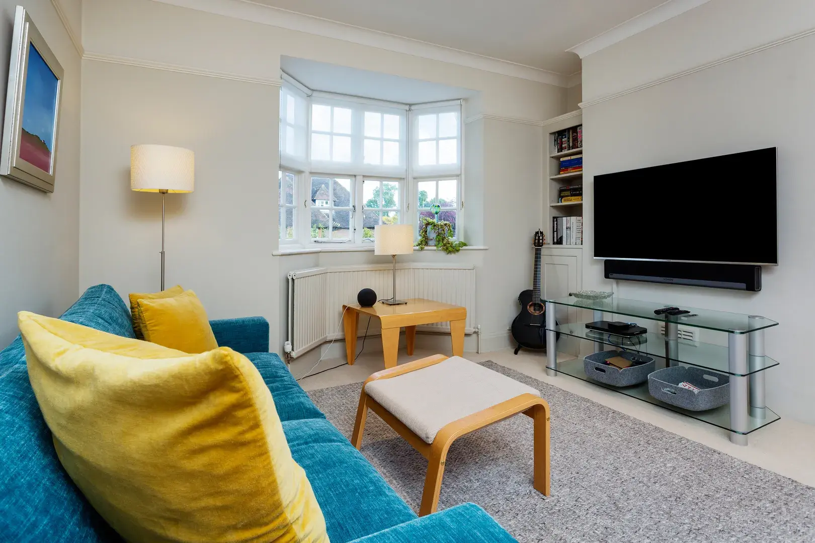 Corringham Road, holiday home in Hampstead, London