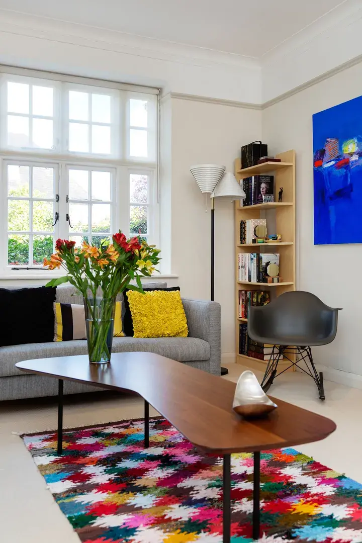 Corringham Road, holiday home in Hampstead, London