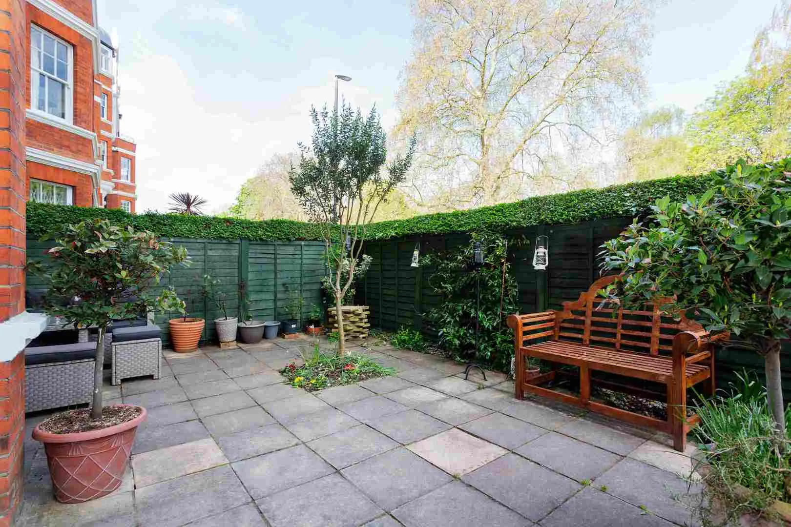 Prince of Wales Drive, holiday home in Battersea, London