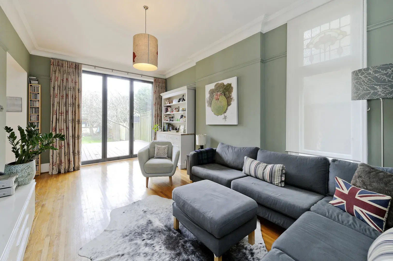 Woodbourne Avenue, holiday home in Wandsworth, London