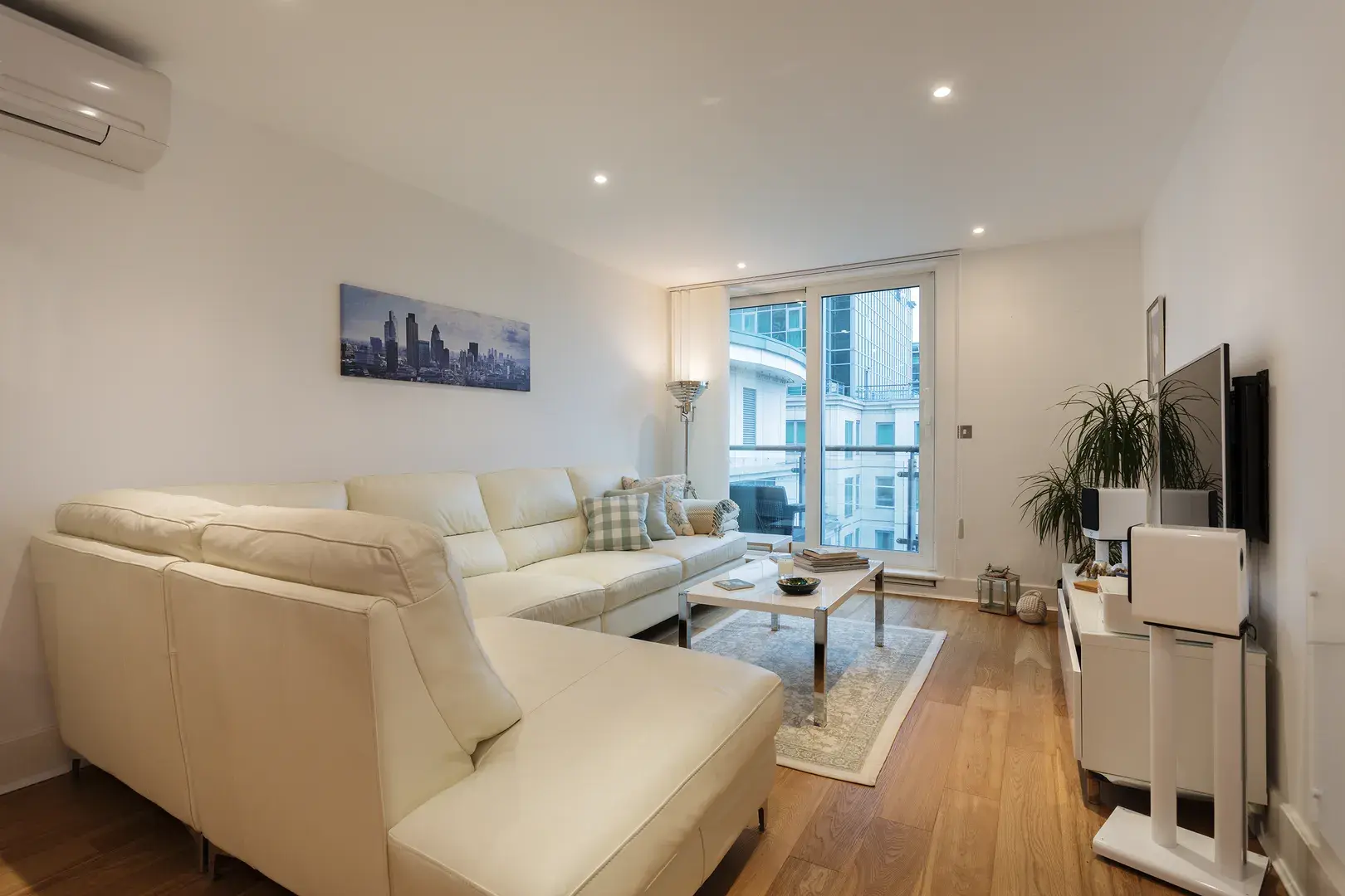 St George's Wharf II, holiday home in London