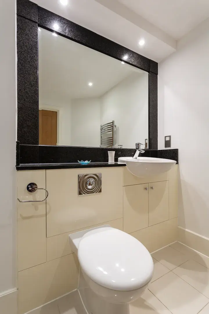 St George's Wharf II, holiday home in London