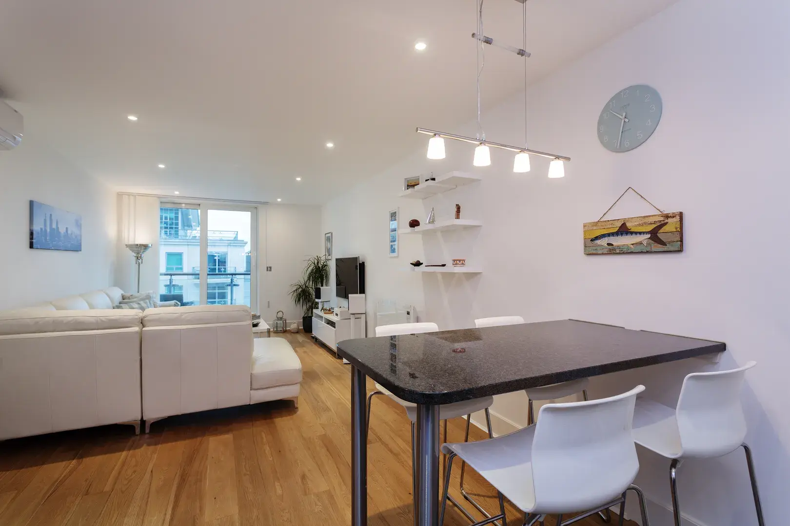 St George's Wharf II, holiday home in London