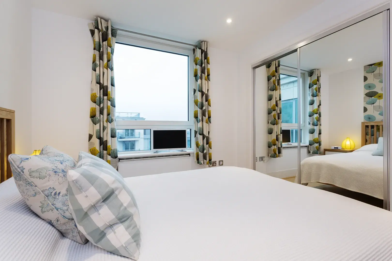 St George's Wharf II, holiday home in London