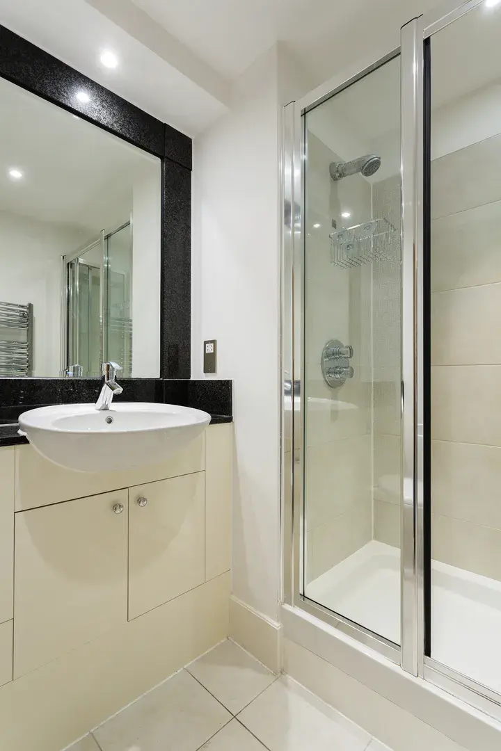 St George's Wharf II, holiday home in London