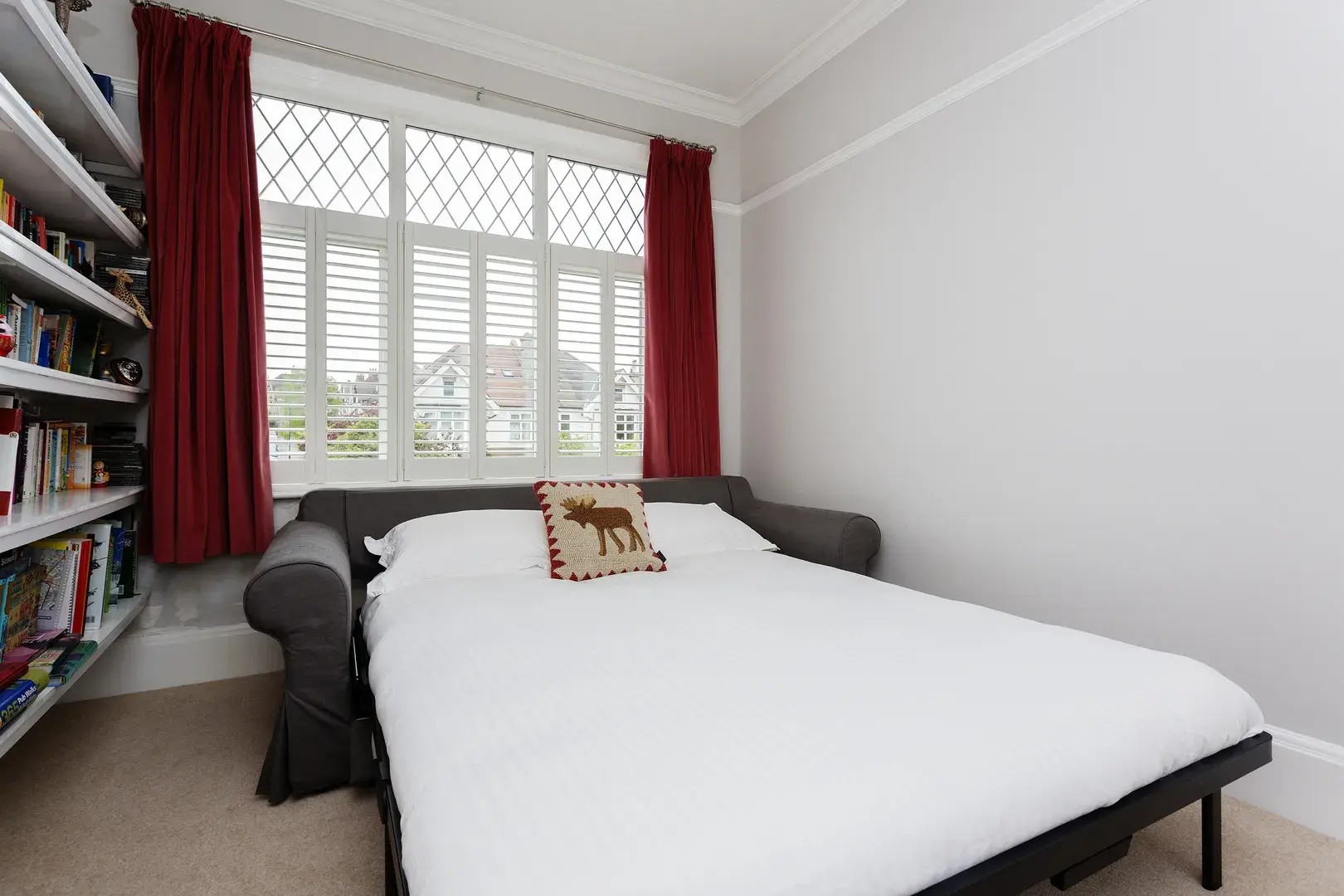 Woodbourne Avenue, holiday home in Wandsworth, London